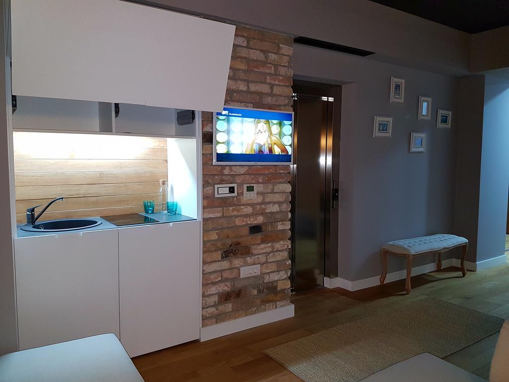 No.900001 Mamaia