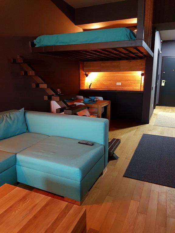 Apartment No.900001 *